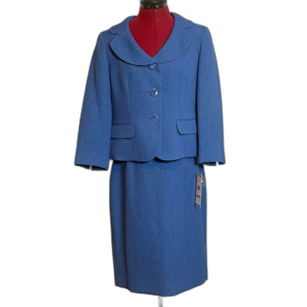 NWT Le Suit Skirt Suit Woman's Size 10P Mariner Blue 2-Piece Set Blazer & Skirt